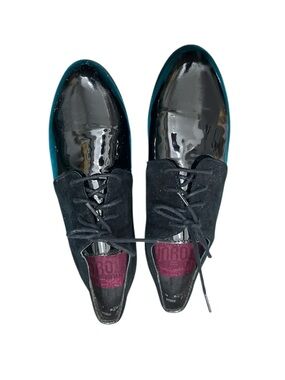 Munro Black Patent & Suede Lace-Up Oxfords with Teal Trim
